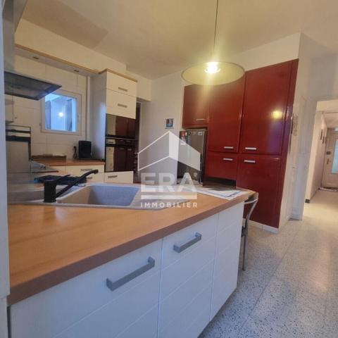 À vendre - Maison - 4 chambres - 200 m²  Centre ville Garage