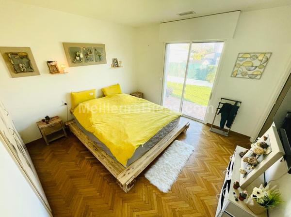 Vaste villa de 200m2 + studio de 30m2 sur terrain de 1750m2 à Claira