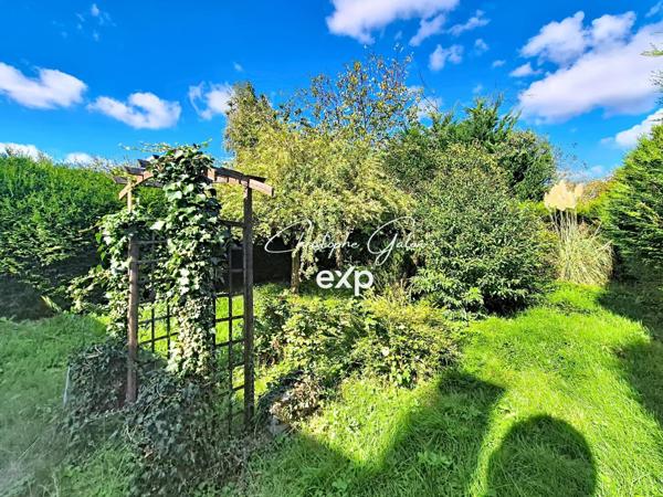 Maison de bourg 132 m² à rafraîchir – 5 chambres et jardin