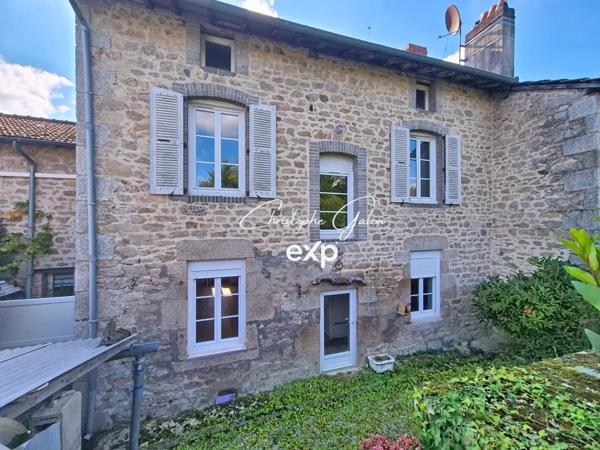 Maison de bourg 132 m² à rafraîchir – 5 chambres et jardin