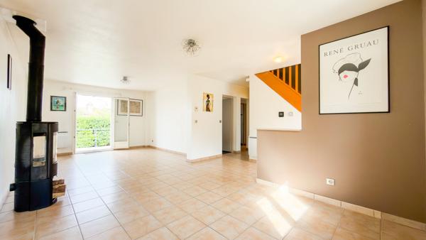 MONTGERON Maison