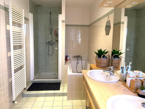 Maison  atypique T5 centre ville, vue imprenable