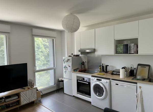 Appartement Romainville 1 pièce(s) 32.5 m2 PROCHE LES LILAS