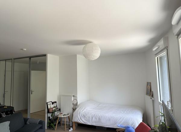 Appartement Romainville 1 pièce(s) 32.5 m2 PROCHE LES LILAS