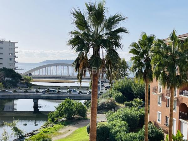 VENTE APPARTEMENT 66 M2 A SAINTE-MAXIME ( 83120 )