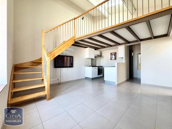 Appartement à louer 2 pièces 37.93m² Nîmes (30000)