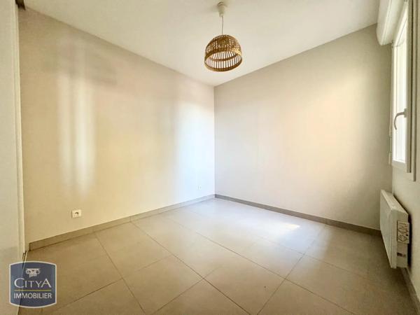Appartement à louer 2 pièces 37.93m² Nîmes (30000)