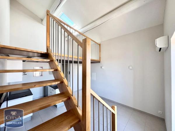 Appartement à louer 2 pièces 37.93m² Nîmes (30000)