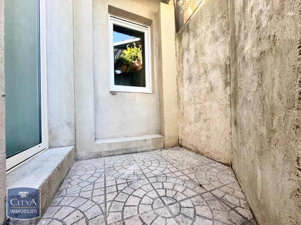Appartement à louer 2 pièces 37.93m² Nîmes (30000)