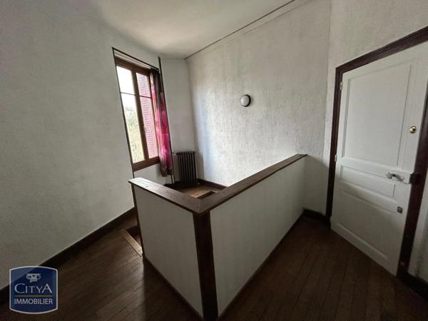 Appartement à louer 5 pièces 123.4m² Le Blanc (36300)
