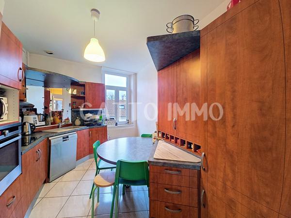 Metz (57000) A LOUER // F4 DE 150M2 // MOINS DE 10MIN À PIED DE LA GARE