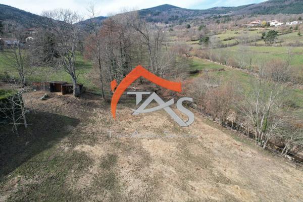 Vente Terrain 1400 m2 à Roisey