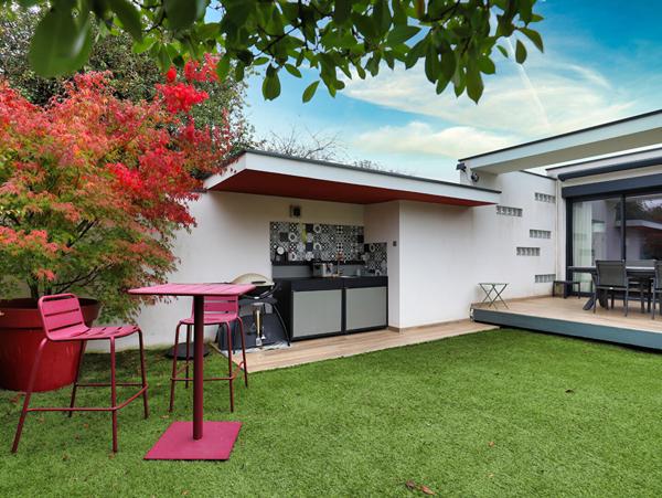 Maison Meyzieu, limite Genas, 170 m², belles prestions, coup de coeur assuré, piscine, cuisine d'ete