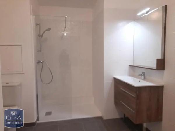 Appartement à louer 2 pièces 46.61m² Thiais (94320)