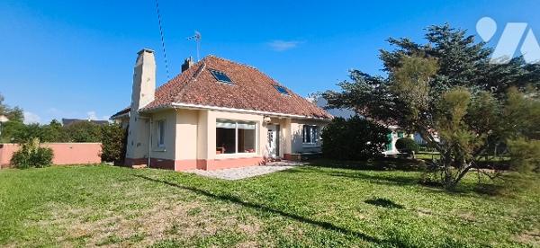 Villa familiale de 106m² avec sous-sol complet et jardin, proche plage et commerces à STELLA-PLAGE