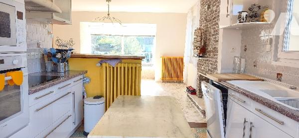 Villa familiale de 106m² avec sous-sol complet et jardin, proche plage et commerces à STELLA-PLAGE