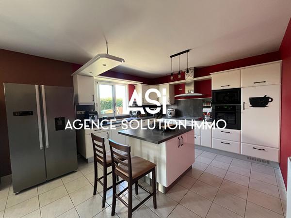 Belle maison de 116m² sur la commune de Villaines la Juhel - 3ch - garage - jardin