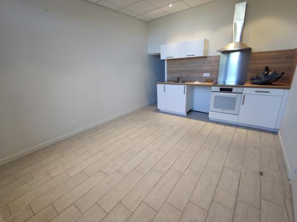 Maison à vendre |  Aigurande |  2 pièces | 68 m²