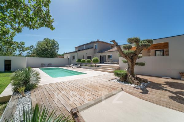 Propriété d'exception composée de deux villas indépendantes avec piscines sur parc paysagé de 4 500