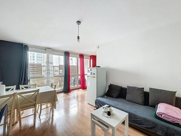 A VENDRE PROCHE DES FACULTÉS - APPARTEMENT - T2- 47M2 - 1 CHAMBRES  - ASCENSEUR - BALCON - GARAGE - CAVE