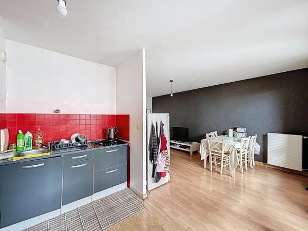 A VENDRE PROCHE DES FACULTÉS - APPARTEMENT - T2- 47M2 - 1 CHAMBRES  - ASCENSEUR - BALCON - GARAGE - CAVE