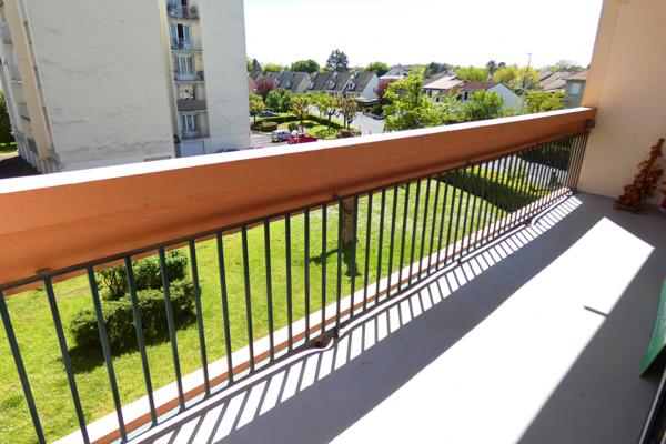 BEAU T3 RENOVE BALCON ASCENSEUR GARAGE Aurillac (15000)