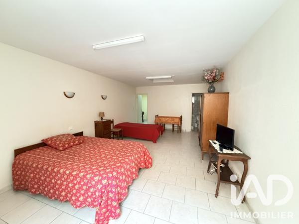Immeuble à vendre 230 m² Bourbonne-les-Bains