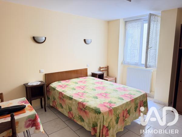 Immeuble à vendre 230 m² Bourbonne-les-Bains