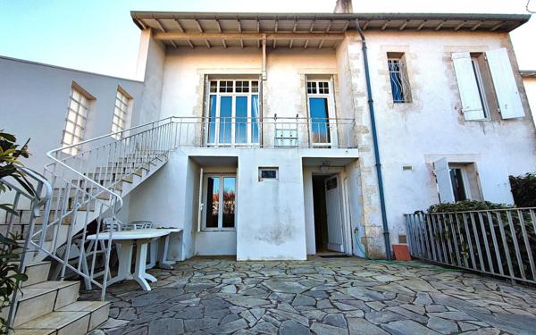 Maison à vendre    5 pièces • 132 m2 La Rochelle