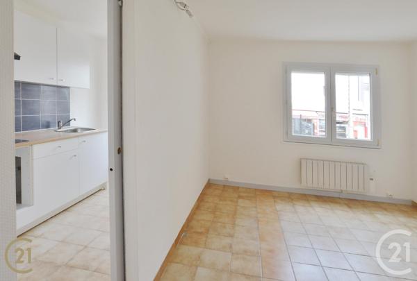 Appartement F1 à vendre  1 pièce - 29 m2 VIGNEUX SUR SEINE - 91