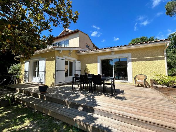 Villa dans un quartier résidentiel recherché