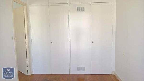 Appartement à louer 2 pièces 46.61m² Blois (41000)