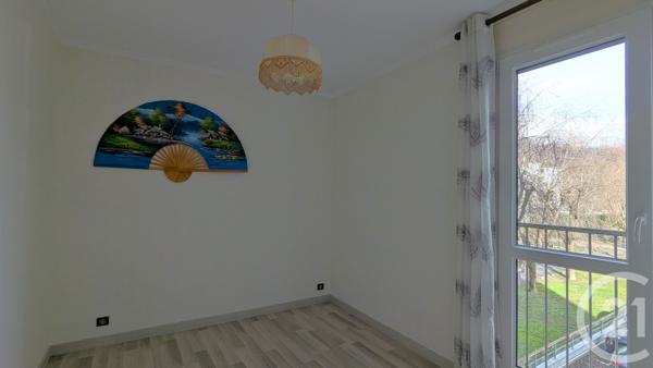 Appartement T5 à vendre  5 pièces - 100,28 m2 LA RAVOIRE - 73
