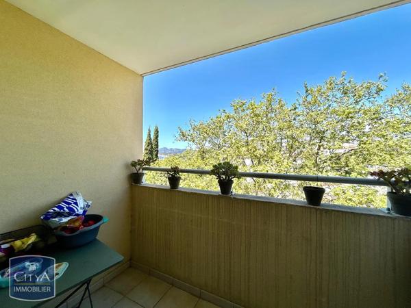 Appartement à louer 2 pièces 43.66m² La Seyne-sur-Mer (83500)