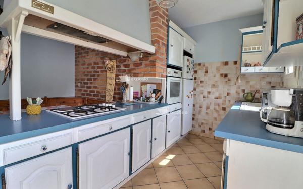 Maison à vendre    9 pièces •  Le Mée-sur-Seine