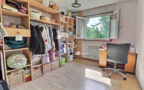 Maison à vendre    9 pièces •  Le Mée-sur-Seine