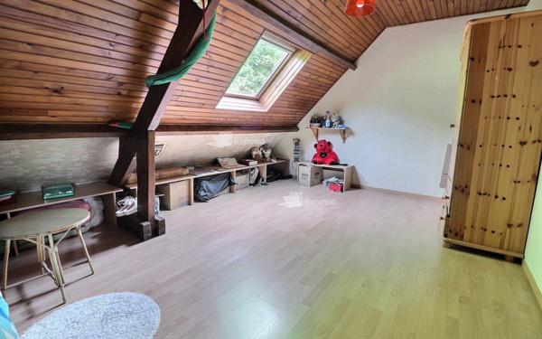 Maison à vendre    9 pièces •  Le Mée-sur-Seine