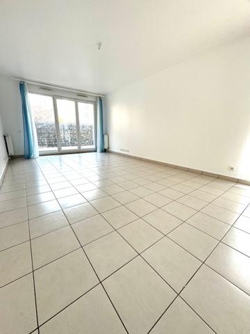 Très bel appartement de 4 pièces + Asc + Balcon + Box double!!!