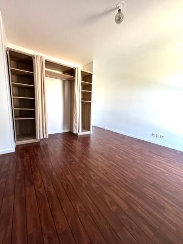 Très bel appartement de 4 pièces + Asc + Balcon + Box double!!!