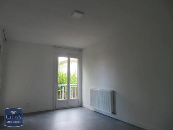 Appartement à louer 2 pièces 51.62m² Carcassonne (11000)