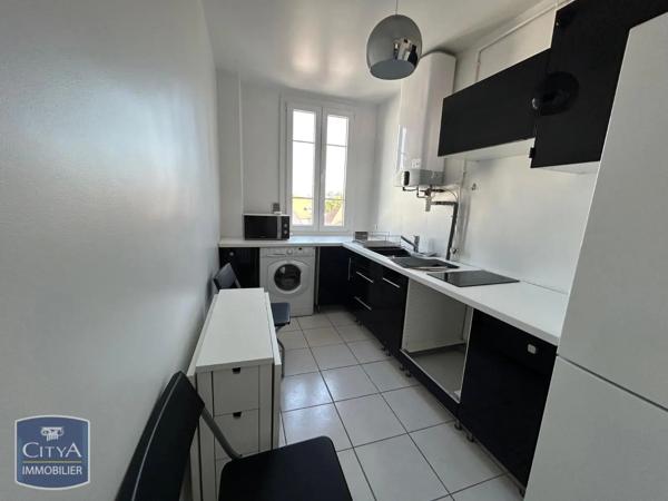 Appartement à louer 2 pièces 43.4m² Puteaux (92800)