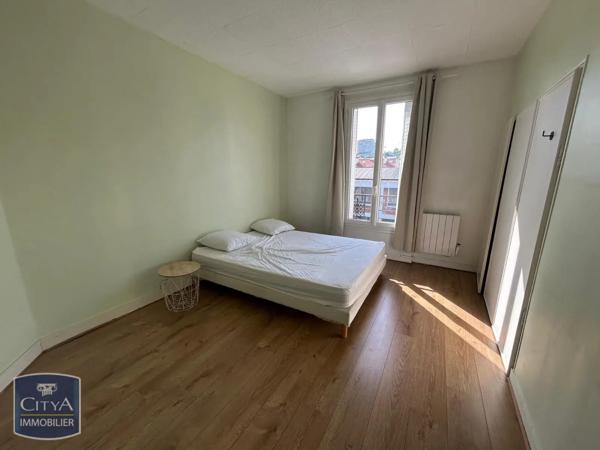 Appartement à louer 2 pièces 43.4m² Puteaux (92800)