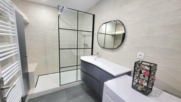 Exclusivité - Port-Camargue - Les Marinas -  T2  54m2 - Exposé Sud - Grande terrasse - Vue port