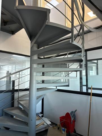 Local commercial 720 m²