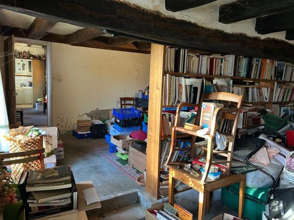 TRÈS JOLIE MAISON DE CARACTÈRE A RÉNOVER ENTIÈREMENT, POSSIBILITÉ 140 M² HABITABLES, ANNEXES ET DÉPENDANCES SUR 8768 M²