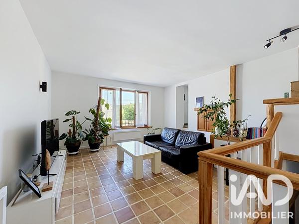 Location appartement 3 pièces 83 m² Villiers-sur-Morin