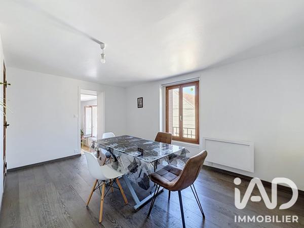 Location appartement 3 pièces 83 m² Villiers-sur-Morin