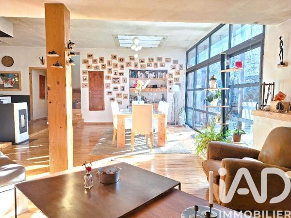 Maison à vendre 7 pièces 229 m² Aurillac