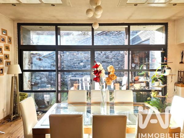Maison à vendre 7 pièces 229 m² Aurillac