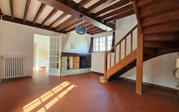 Maison à vendre    10 pièces •  Saint-Marcel